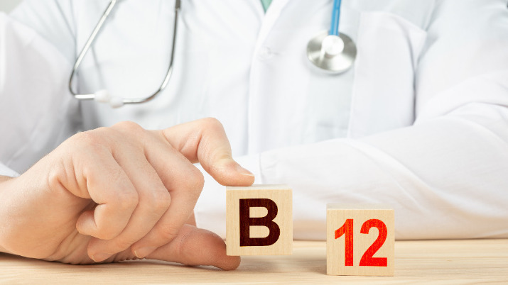 VITAMINE B12 : bienfaits et causes de carences